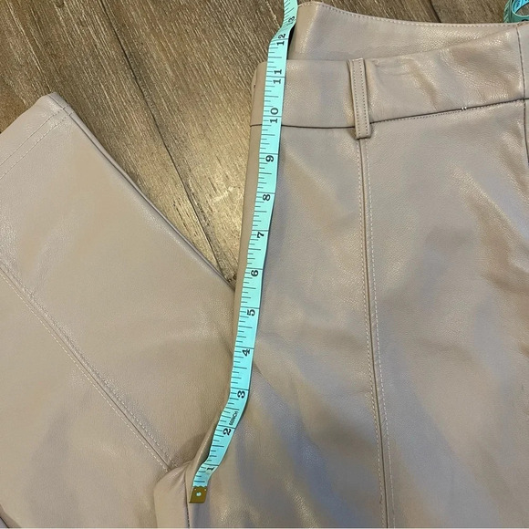 7 For All Mankind High Waisted Faux Leather Slim Leg Pant Taupe Sz S - Picture 5 of 13